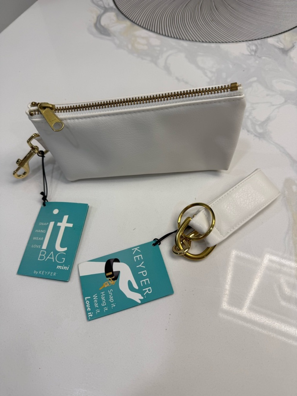 It Bag Mini Keyper White Leather Pouch wristlet removable Gold Hardware nwt